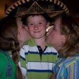 Meet your Posher, Danae